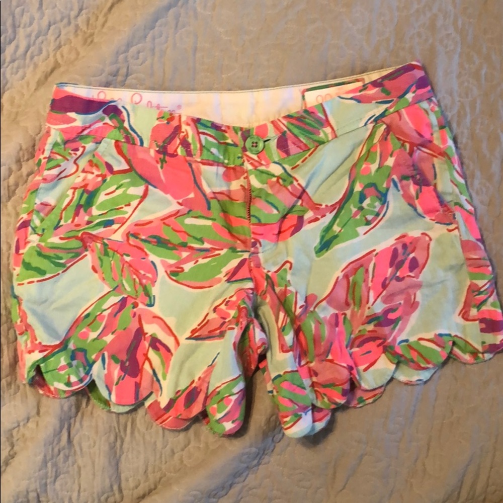 Lilly Pulitzer buttercup shorts